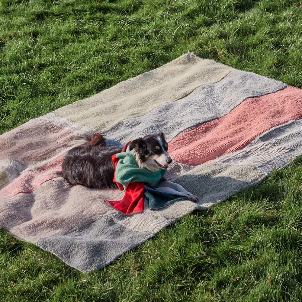 Abstract Woolable Rug