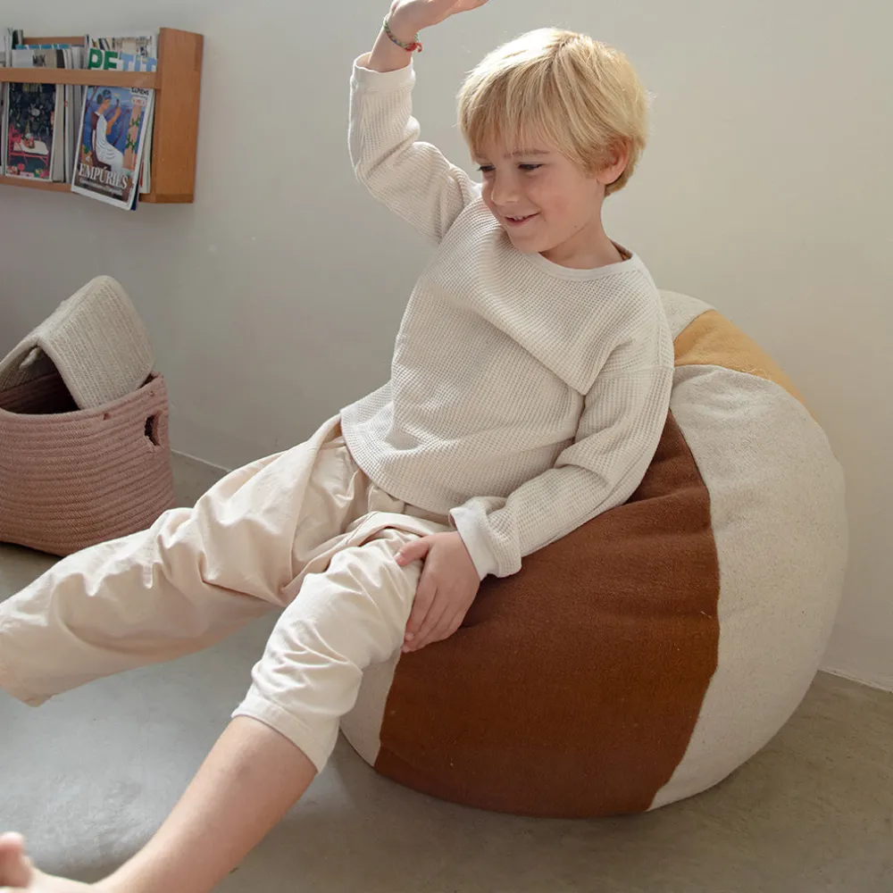 Ball Pouf