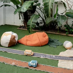 Ball Pouf