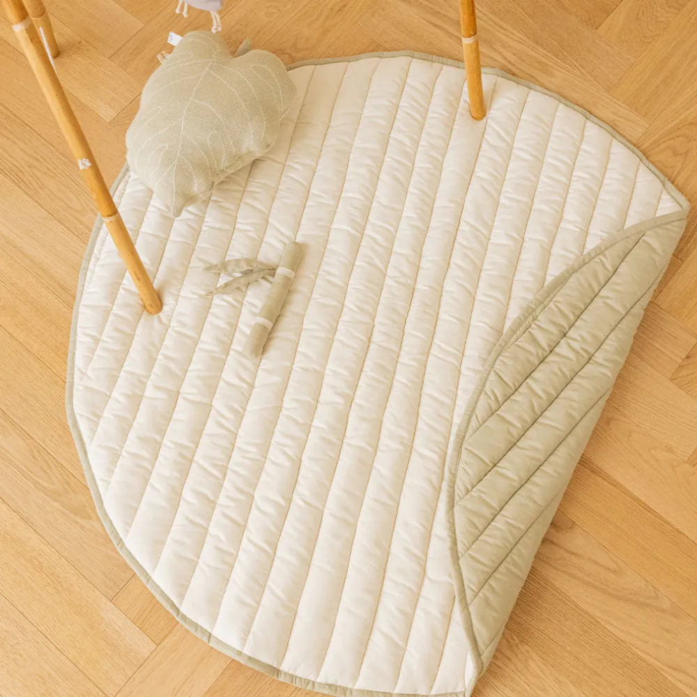 Bamboo Leaf Playmat
