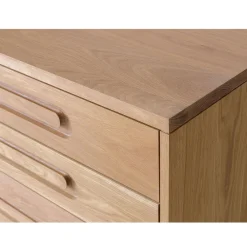 Caravan Dresser