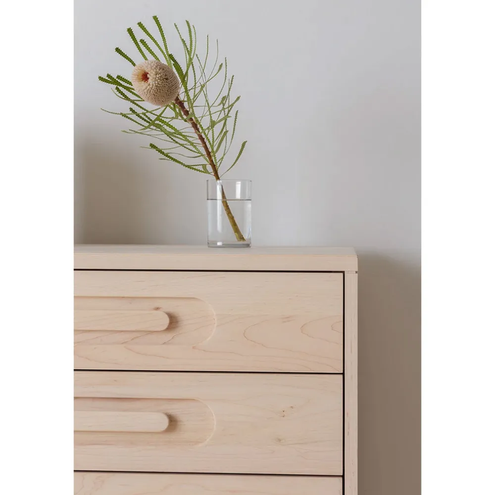 Caravan Dresser