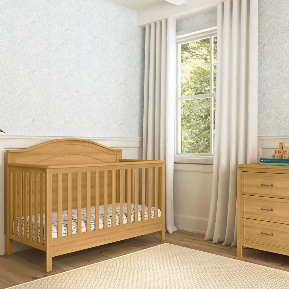 Charlie 4-In-1 Convertible Crib