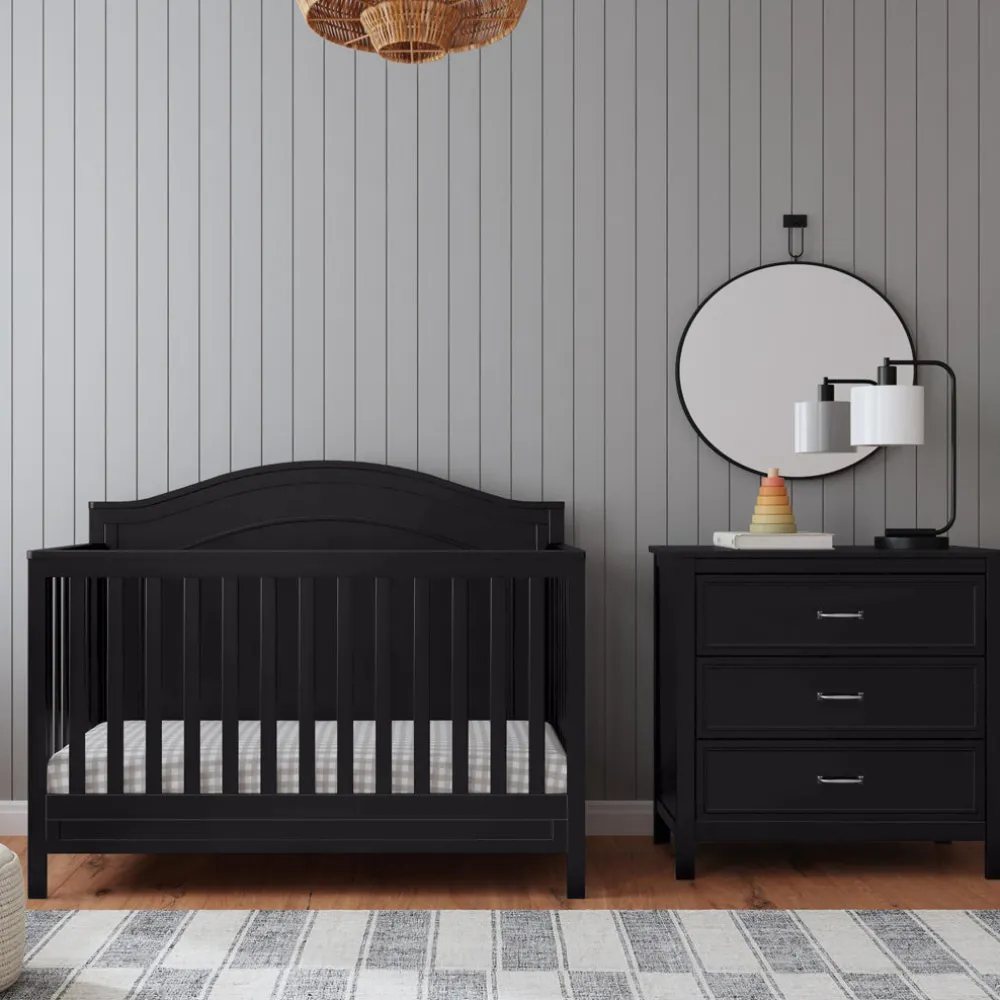 Charlie 4-In-1 Convertible Crib