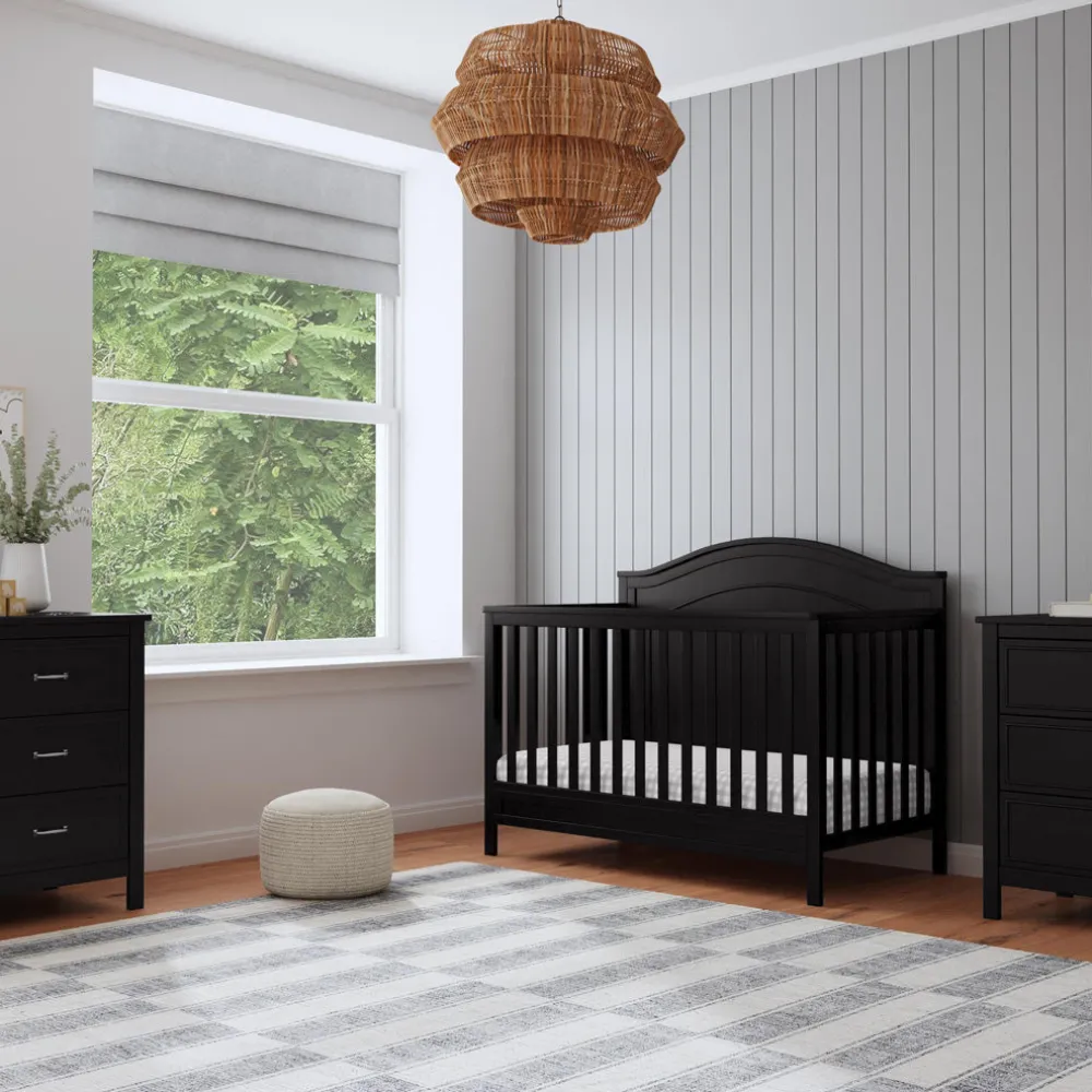 Charlie 4-In-1 Convertible Crib