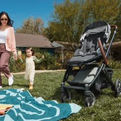 Cruz V3 Stroller
