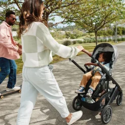Cruz V3 Stroller