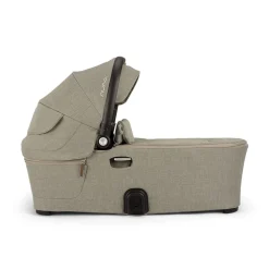 DEMI Next Bassinet + Stand