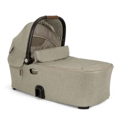 DEMI Next Bassinet + Stand