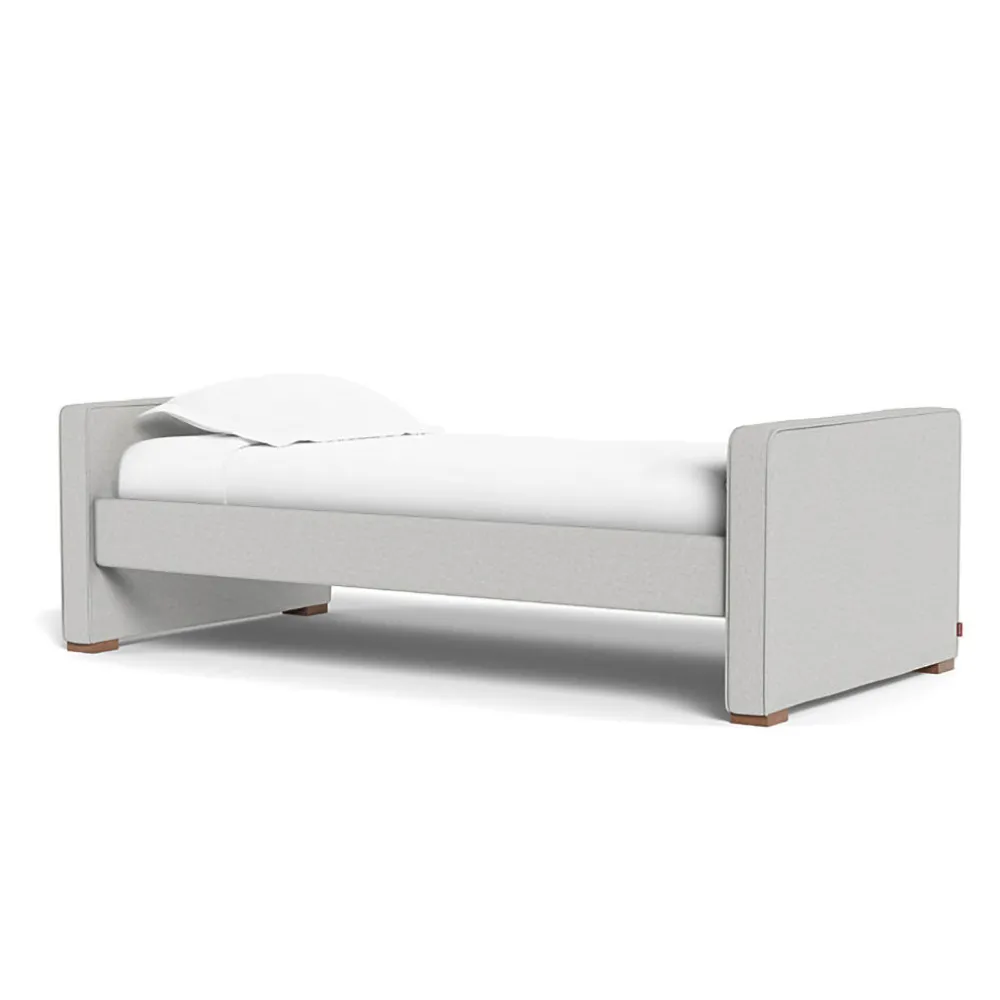 Dorma Twin/Full Bed
