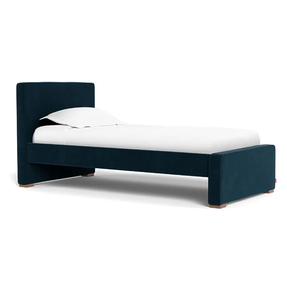 Dorma Twin/Full Bed