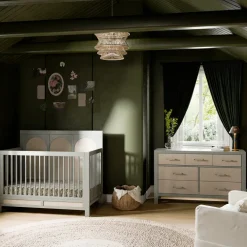 Eloise 7-Drawer Dresser