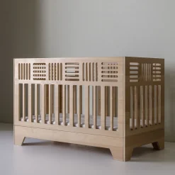 Io Crib