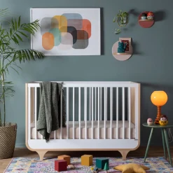 Jolly 3-in-1 Convertible Crib