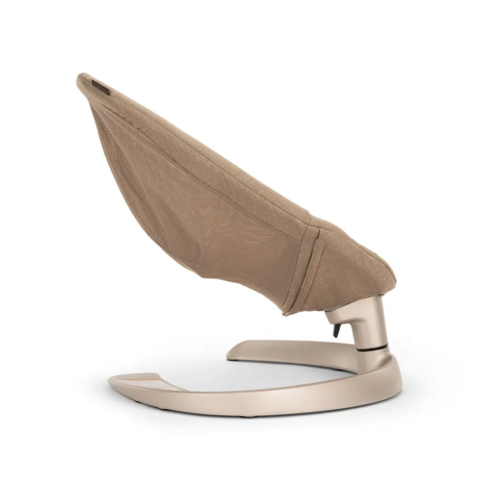LEAF Grow Child Seat