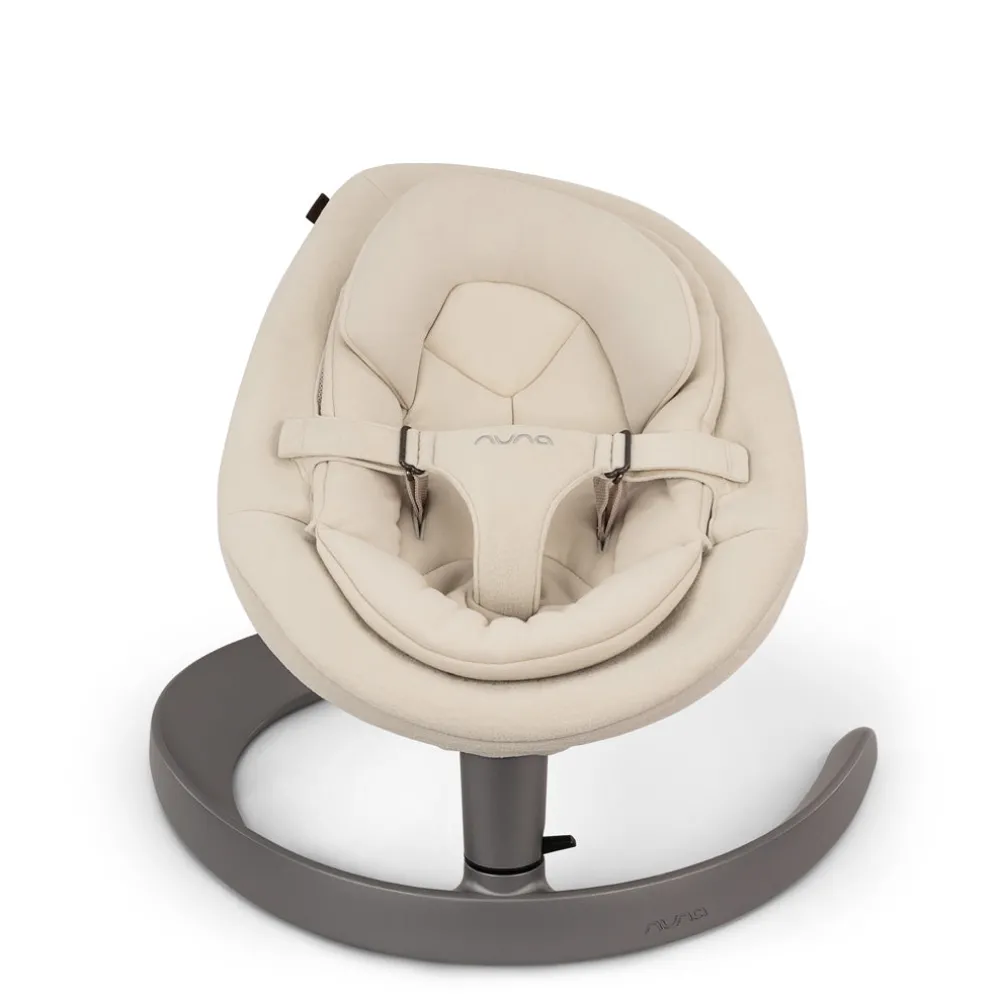 LEAF Grow Child Seat