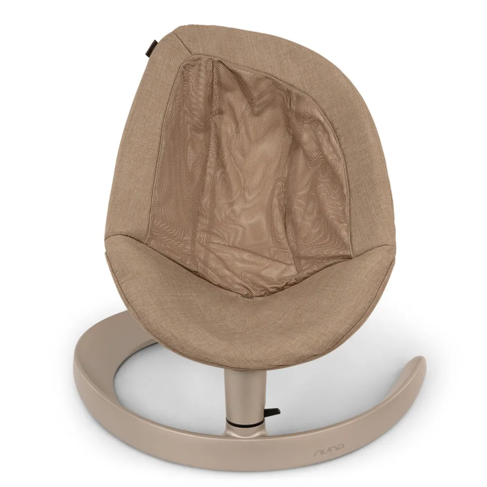 LEAF Grow Child Seat