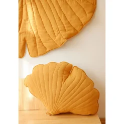 Linen Ginkgo Leaf Mat