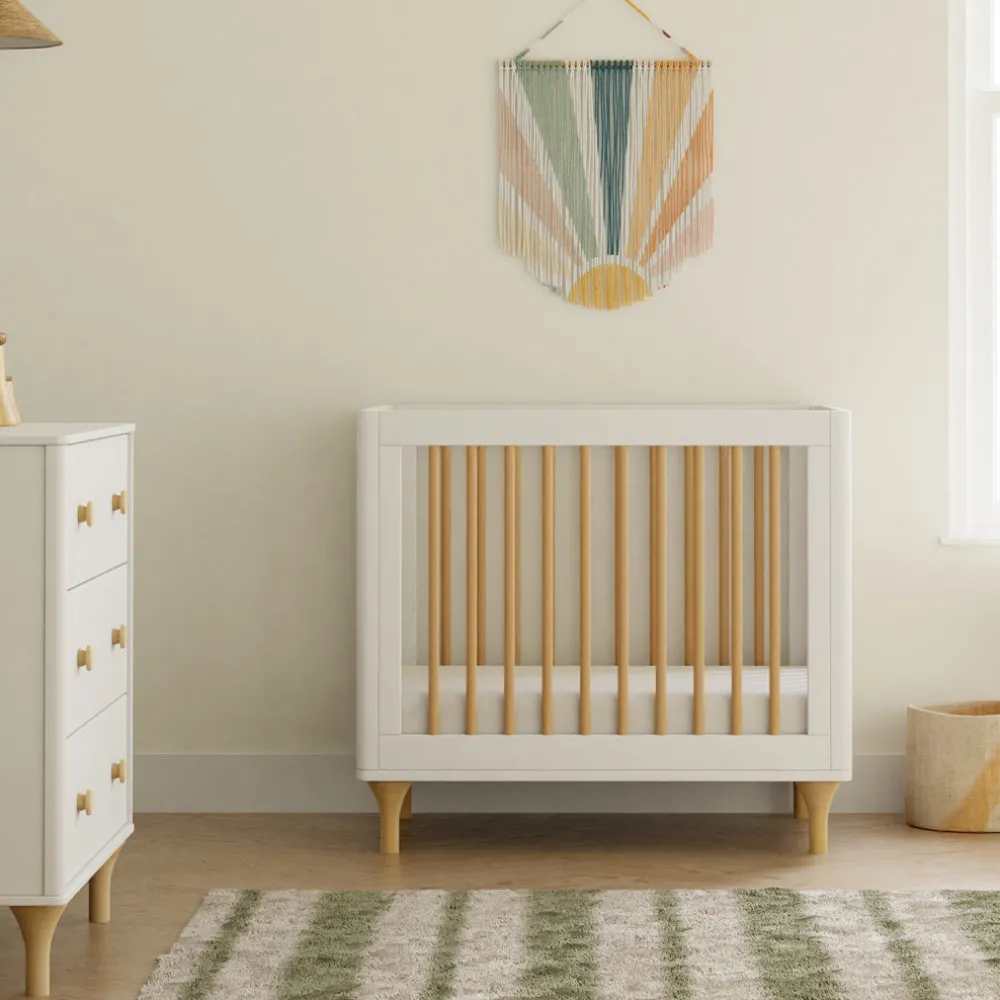 Lolly 4-in-1 Convertible Mini Crib