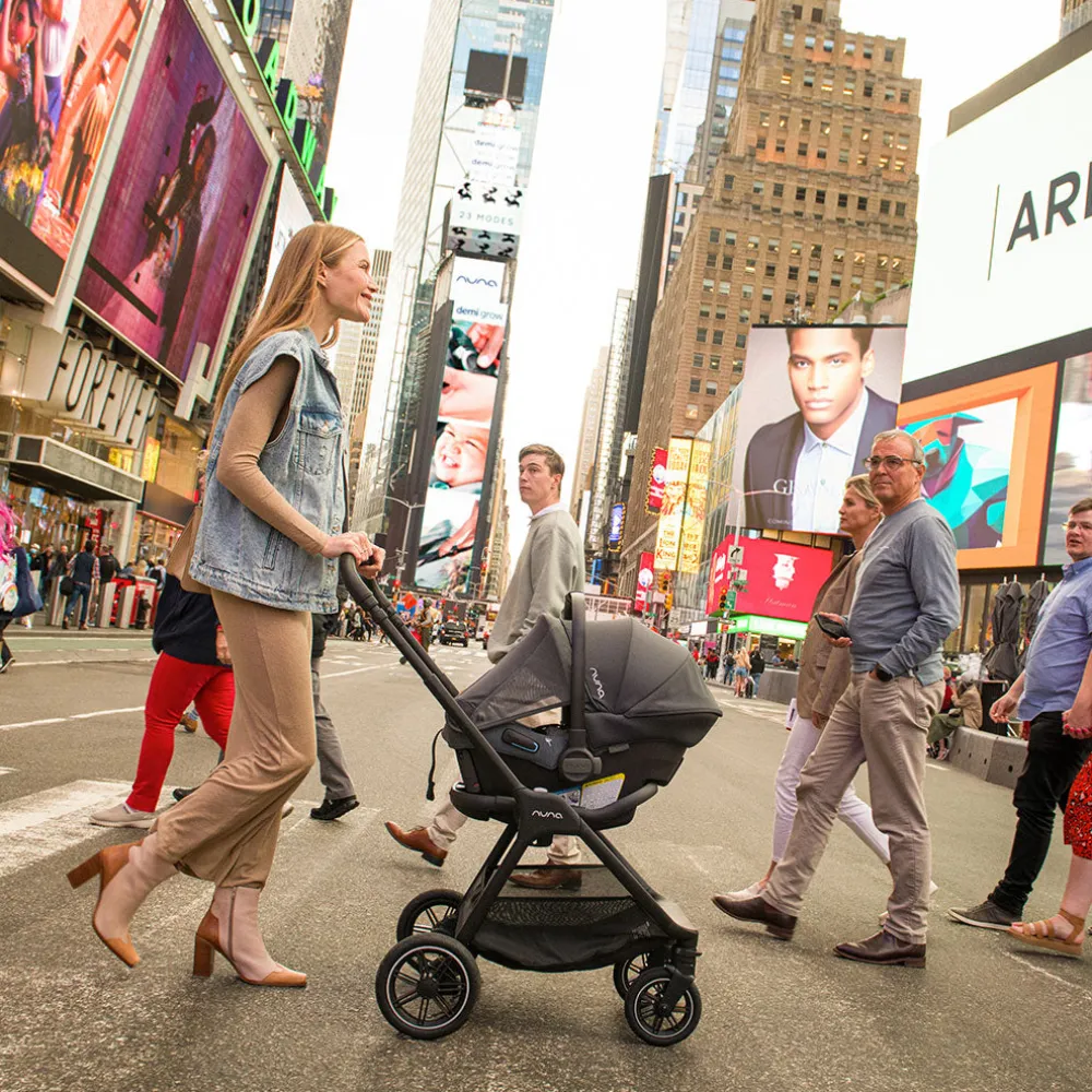 MIXX Next Stroller + PIPA Urbn Travel System