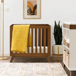 Otto 3-in-1 Convertible Mini Crib