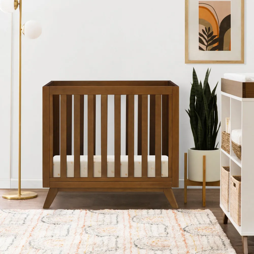 Otto 3-in-1 Convertible Mini Crib