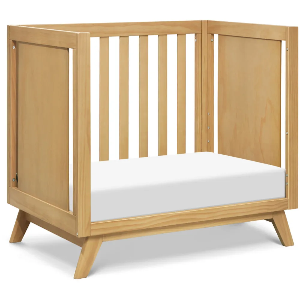 Otto 3-in-1 Convertible Mini Crib