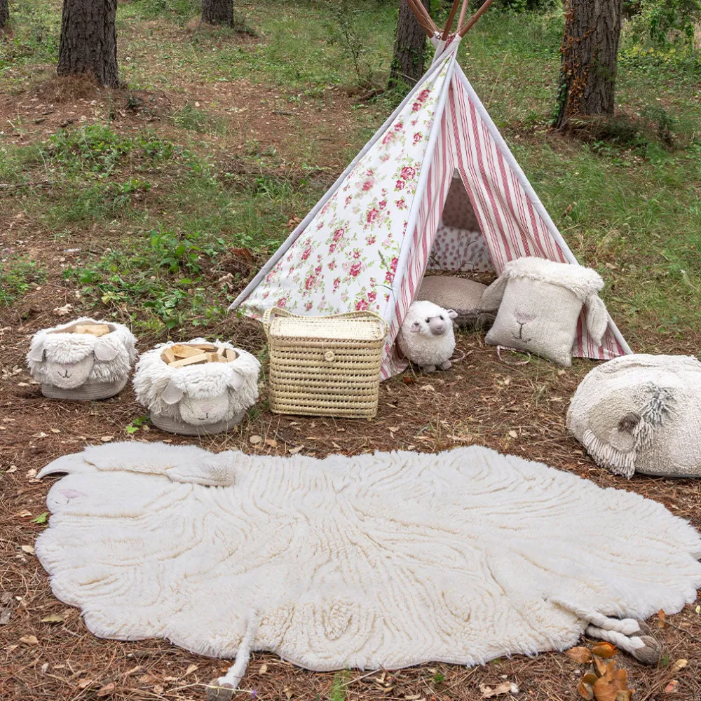 Pink Nose Sheep Woolable Basket