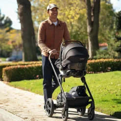 PIPA Aire Infant Car Seat + PIPA Series Base