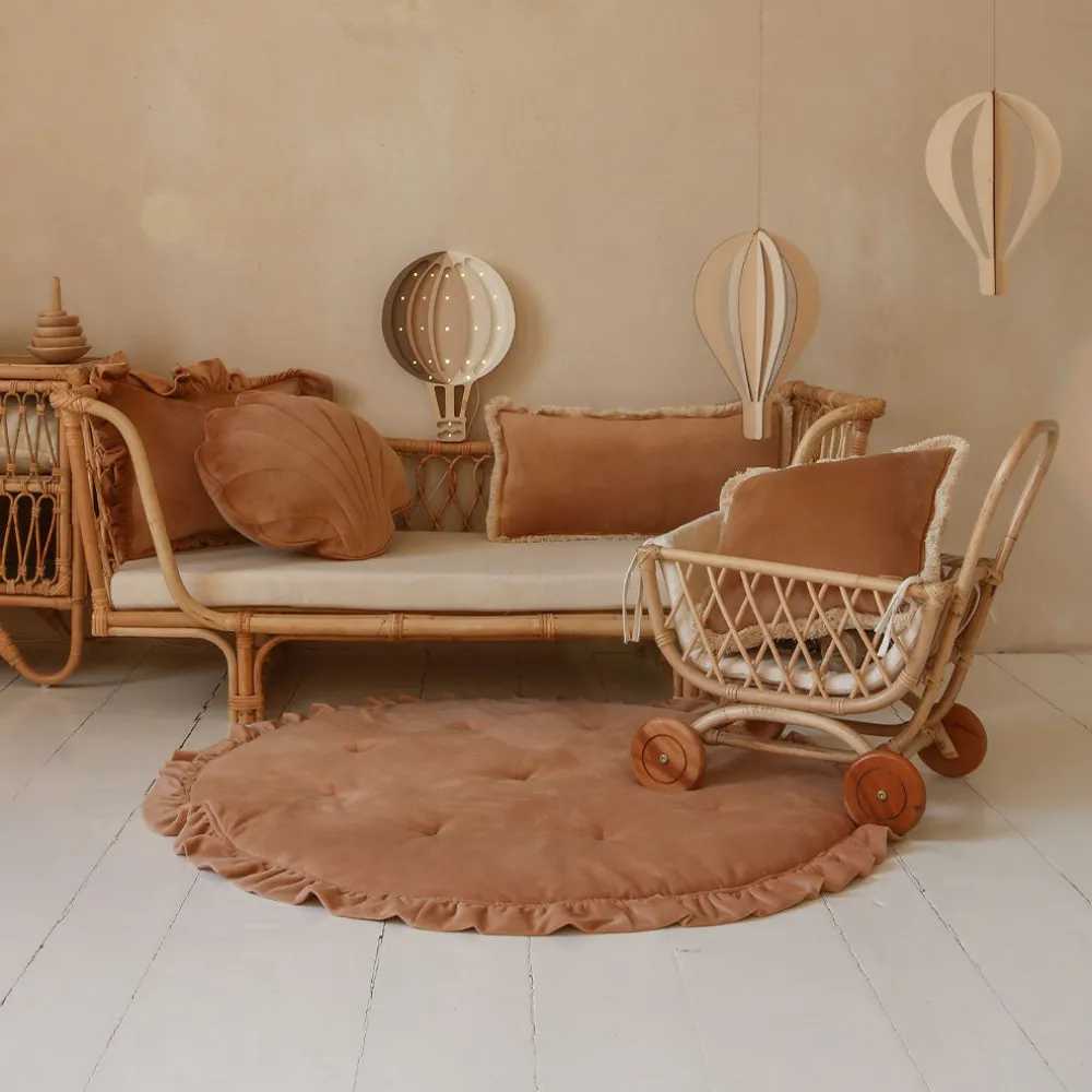 Round Mat with Frill