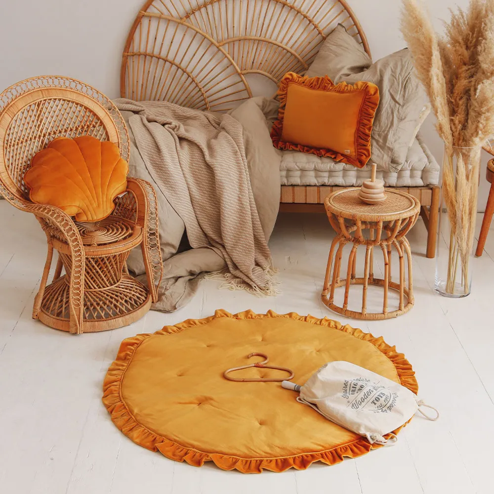 Round Mat with Frill