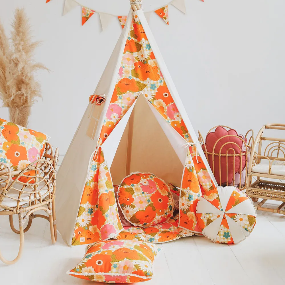Round Patchwork Pillow