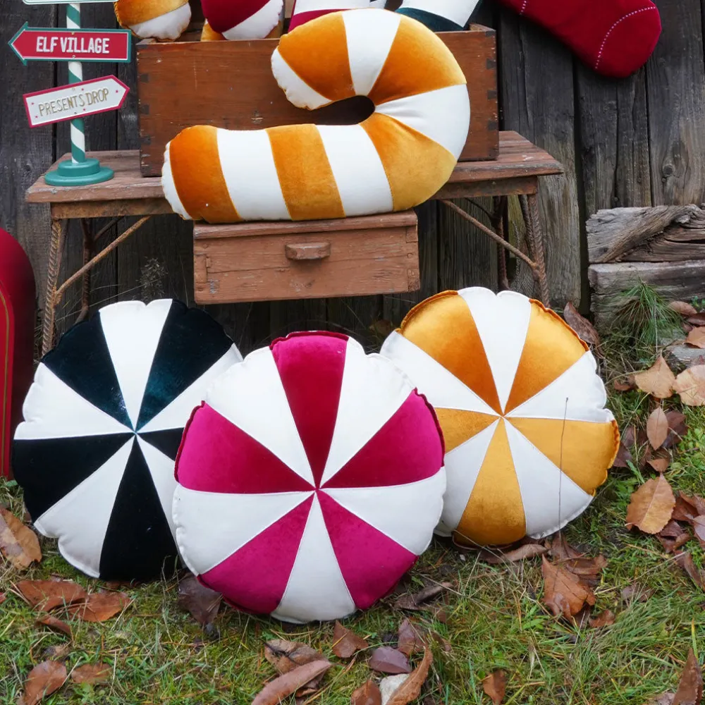 Round Patchwork Pillow