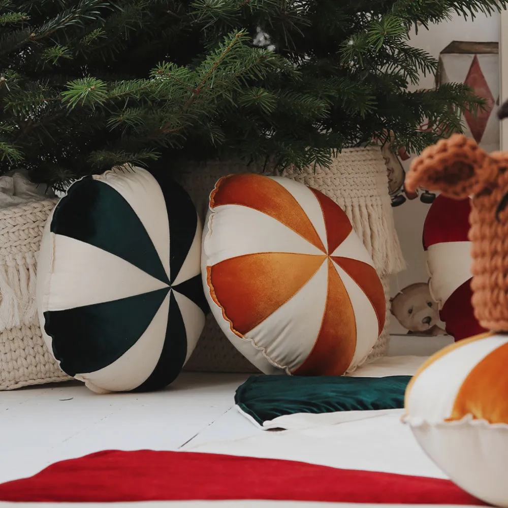 Round Patchwork Pillow