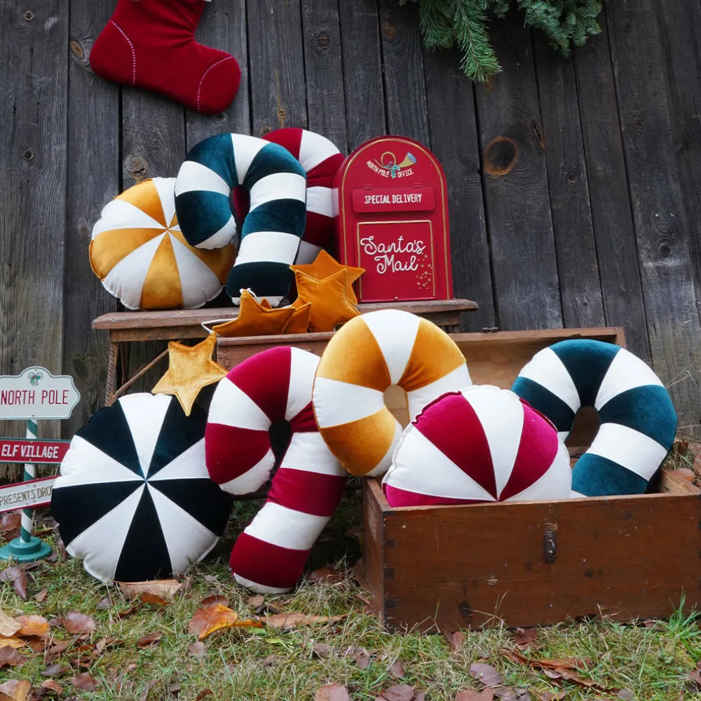Round Patchwork Pillow