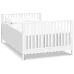 Sammy Scallop 4-in-1 Convertible Crib