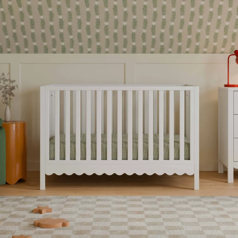 Sammy Scallop 4-in-1 Convertible Crib