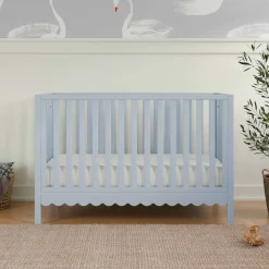 Sammy Scallop 4-in-1 Convertible Crib