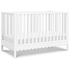 Sammy Scallop 4-in-1 Convertible Crib