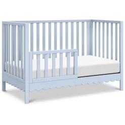 Sammy Scallop 4-in-1 Convertible Crib