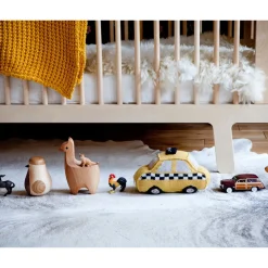 Sparrow Crib in White Open Box