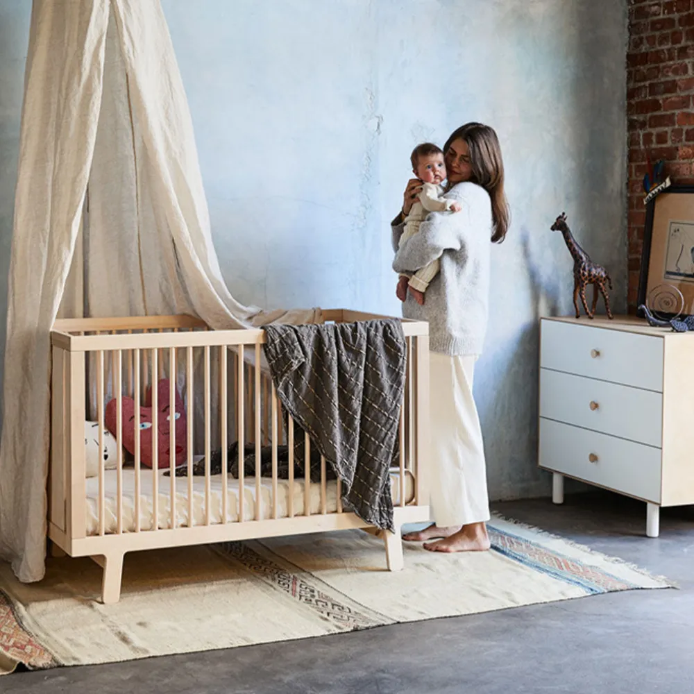 Sparrow Crib in White Open Box