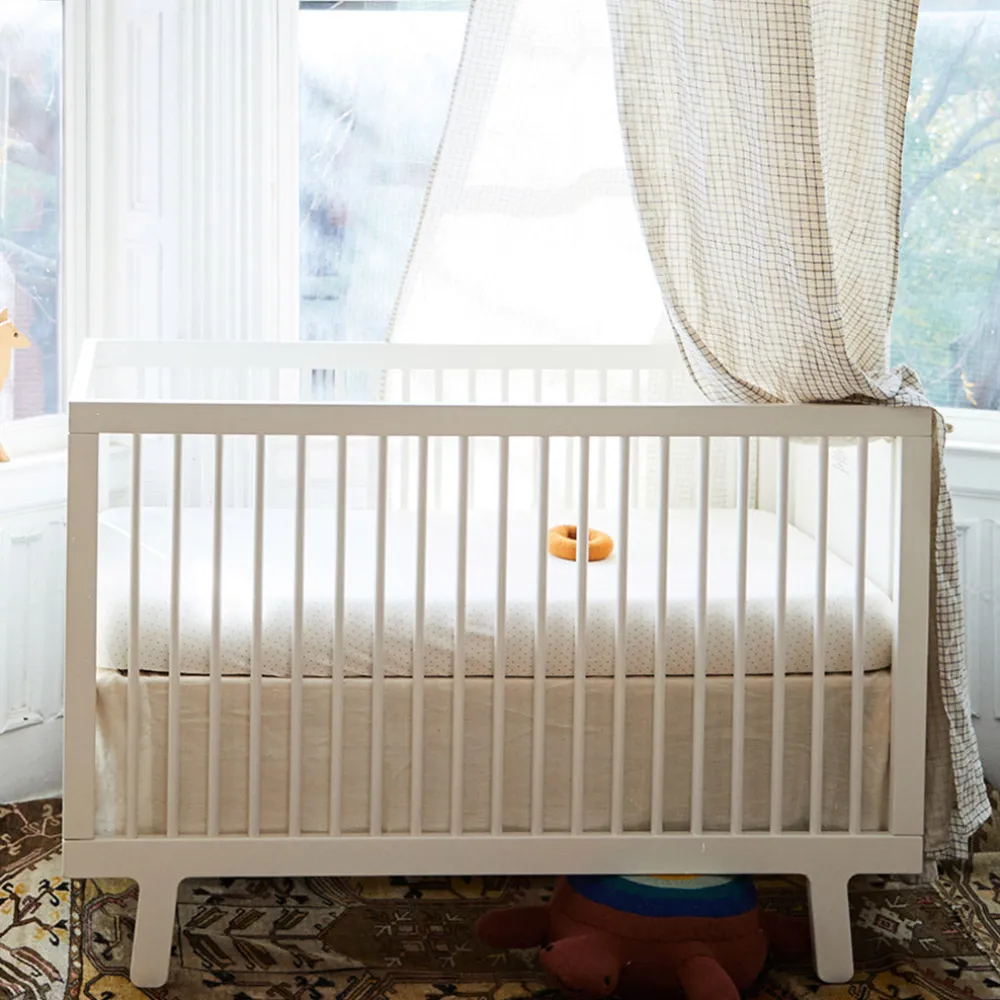 Sparrow Crib in White Open Box