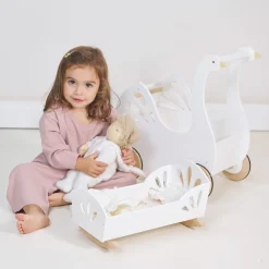Sweet Swan Dolly Bed