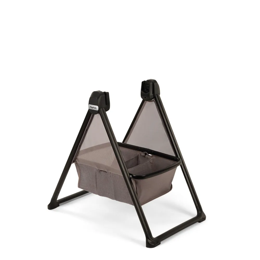 SWIV & TRIV Series Bassinet + Stand