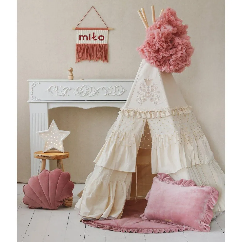Teepee Tent with Frills