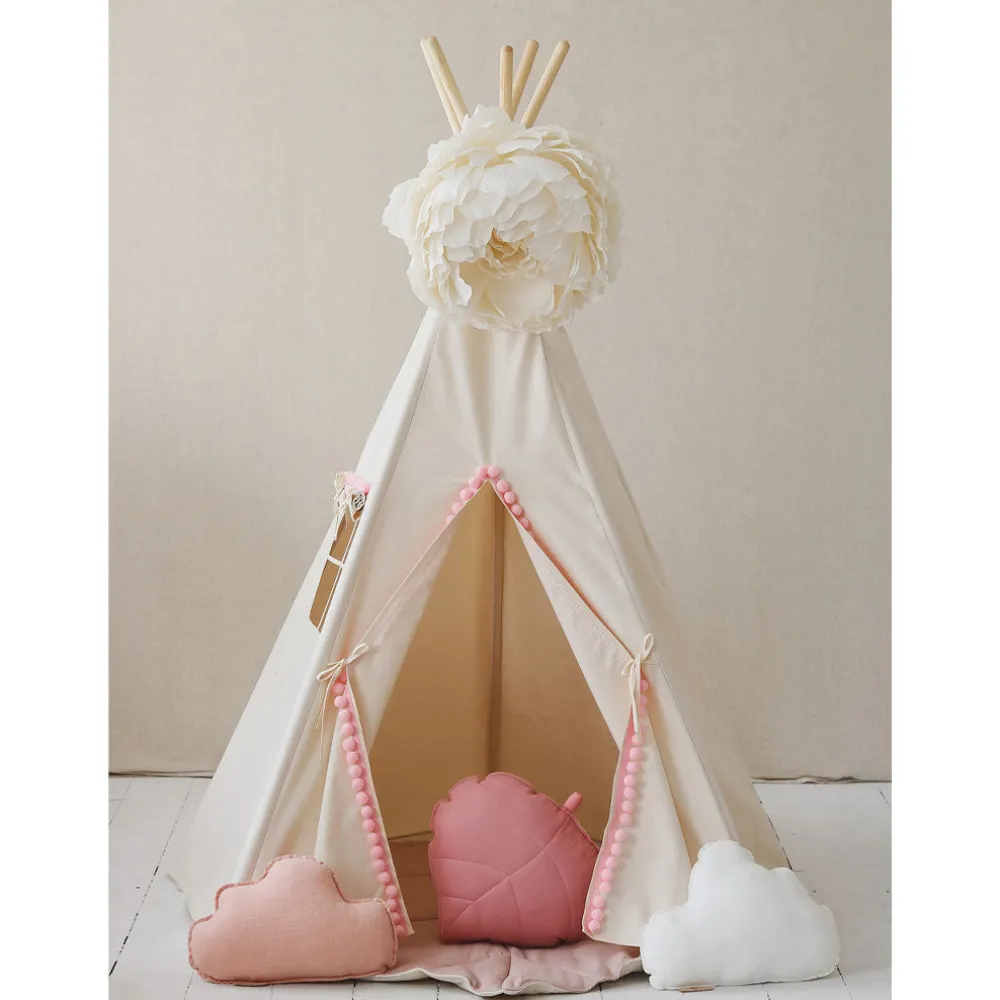 Teepee Tent with Pompoms