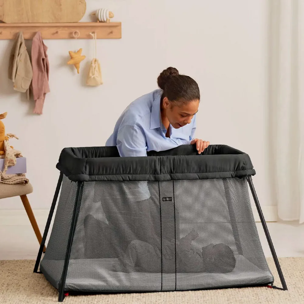 Travel Crib Light + Fitted Sheet Bundle