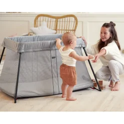 Travel Crib Light + Fitted Sheet Bundle