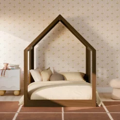 Uchi Montessori-Inspired House Full Bed